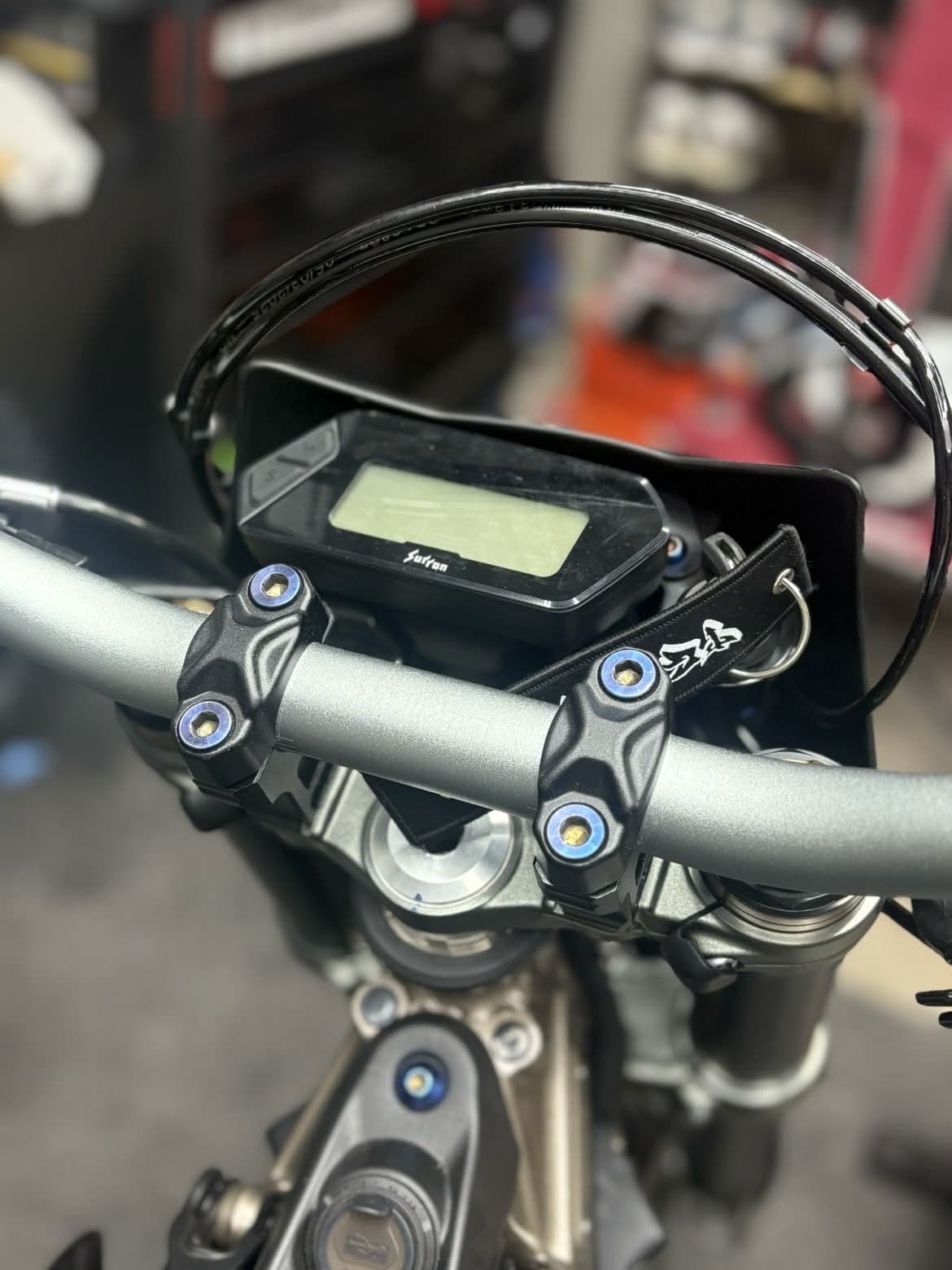 Ultra Bee Direct Mount Titanium